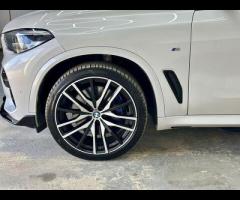 BMW X5 STUNNING BMW X5 30D M SPORT AUTO X DRIVE WITH FULL GLOSS BLACK M PERFORMANCE BODYKIT FULLY HP - 57