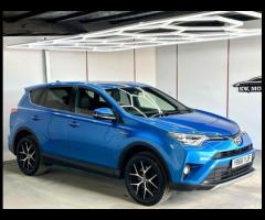 Toyota RAV4 We are offering this feature-rich 2016 Toyota RAV4 2.2 D-CAT Invincible SUV 5dr Diesel A - 2