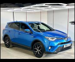 Toyota RAV4 We are offering this feature-rich 2016 Toyota RAV4 2.2 D-CAT Invincible SUV 5dr Diesel A - 3