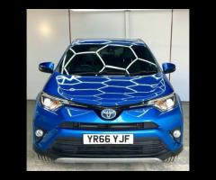 Toyota RAV4 We are offering this feature-rich 2016 Toyota RAV4 2.2 D-CAT Invincible SUV 5dr Diesel A - 5