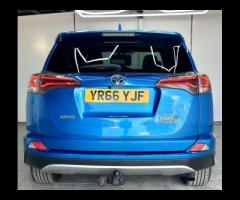 Toyota RAV4 We are offering this feature-rich 2016 Toyota RAV4 2.2 D-CAT Invincible SUV 5dr Diesel A - 14