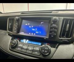 Toyota RAV4 We are offering this feature-rich 2016 Toyota RAV4 2.2 D-CAT Invincible SUV 5dr Diesel A - 32