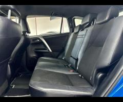 Toyota RAV4 We are offering this feature-rich 2016 Toyota RAV4 2.2 D-CAT Invincible SUV 5dr Diesel A - 37