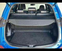 Toyota RAV4 We are offering this feature-rich 2016 Toyota RAV4 2.2 D-CAT Invincible SUV 5dr Diesel A - 39