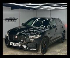 Jaguar F-PACE STUNNING JAGUAR F-PACE 3.0 D300 V6 S SPORT AWD TOP OF THE RANGE FULLY LOADED SPEC BLAC - 8