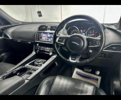 Jaguar F-PACE STUNNING JAGUAR F-PACE 3.0 D300 V6 S SPORT AWD TOP OF THE RANGE FULLY LOADED SPEC BLAC - 21
