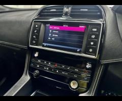 Jaguar F-PACE STUNNING JAGUAR F-PACE 3.0 D300 V6 S SPORT AWD TOP OF THE RANGE FULLY LOADED SPEC BLAC - 25