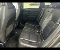 Jaguar F-PACE STUNNING JAGUAR F-PACE 3.0 D300 V6 S SPORT AWD TOP OF THE RANGE FULLY LOADED SPEC BLAC - 37