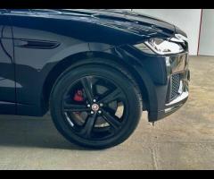 Jaguar F-PACE STUNNING JAGUAR F-PACE 3.0 D300 V6 S SPORT AWD TOP OF THE RANGE FULLY LOADED SPEC BLAC - 45