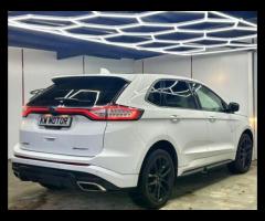 Ford Edge Boasting a full service history and a clear vehicle history check, this 2016 Ford Edge TDC - 12