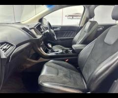 Ford Edge Boasting a full service history and a clear vehicle history check, this 2016 Ford Edge TDC - 23