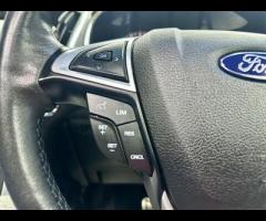 Ford Edge Boasting a full service history and a clear vehicle history check, this 2016 Ford Edge TDC - 30