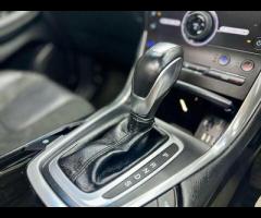 Ford Edge Boasting a full service history and a clear vehicle history check, this 2016 Ford Edge TDC - 32