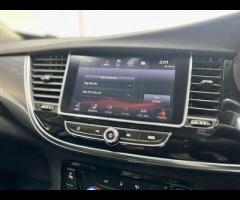 Vauxhall Mokka X This 2017 Vauxhall Mokka X i Turbo Design Nav boasts exceptionally low mileage for - 32