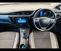 Toyota Auris 1.8 Auris Icon TSS Hybrid VVT-i CVT 5dr - 19