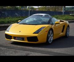 Lamborghini Gallardo Stunning Gallardo V10 E-Gear Finished In 3 Layer Special Giallo Paint With Blac - 7