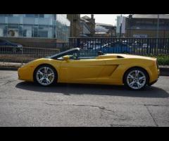 Lamborghini Gallardo Stunning Gallardo V10 E-Gear Finished In 3 Layer Special Giallo Paint With Blac - 8