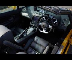 Lamborghini Gallardo Stunning Gallardo V10 E-Gear Finished In 3 Layer Special Giallo Paint With Blac - 12