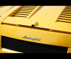 Lamborghini Gallardo Stunning Gallardo V10 E-Gear Finished In 3 Layer Special Giallo Paint With Blac - 22