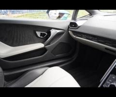 Lamborghini Huracan This 2014 Lamborghini Huracan V10 LP 610-4 presents an exceptional opportunity w - 30