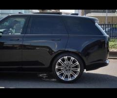 Land Rover Range Rover Stunning Range Rover D350 Autobiography Finished In Santorini Black Metallic - 10