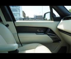 Land Rover Range Rover Stunning Range Rover D350 Autobiography Finished In Santorini Black Metallic - 31