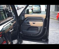 Land Rover Defender 110 Stunning MY25 Defender 110 D350 X-Dynamic HSE Finished In Santorini Black Wi - 14