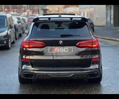 BMW X5 Stunning X5 M50d Finished In Black Sapphire With Black Vernasca Leather. Extensive Spec Inc: - 7