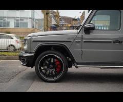Mercedes-Benz G Class Stunning G63 AMG Finished In MANUFAKTUR Classic Grey With Bengal Red and Black - 10