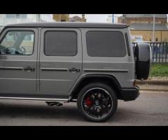 Mercedes-Benz G Class Stunning G63 AMG Finished In MANUFAKTUR Classic Grey With Bengal Red and Black - 11