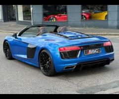 Audi R8 Stunning R8 V10 Spyder Finished In Ara Blue Crystal With Vermont Brown Fine Nappa Leather. F - 11