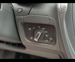 Audi R8 Stunning R8 V10 Spyder Finished In Ara Blue Crystal With Vermont Brown Fine Nappa Leather. F - 36