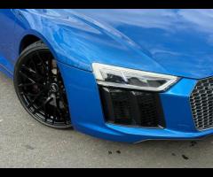 Audi R8 Stunning R8 V10 Spyder Finished In Ara Blue Crystal With Vermont Brown Fine Nappa Leather. F - 43