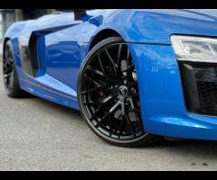 Audi R8 Stunning R8 V10 Spyder Finished In Ara Blue Crystal With Vermont Brown Fine Nappa Leather. F - 44