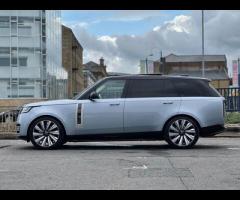 Land Rover Range Rover Stunning SV P530 LWB Finished In Ionian Silver With Perlino Leather. Fantasti - 8