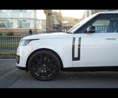 Land Rover Range Rover Stunning Range Rover P400 Autobiography Finished In Fuji White With Black Per - 10