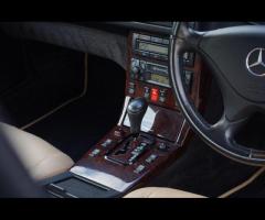 Mercedes-Benz SL Stunning and Rare SL320 Designo Heritage Limited Edition 1 of 50. Finished In Desig - 25