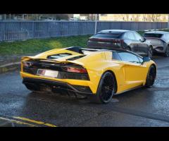 Lamborghini Aventador This 2018 Lamborghini Aventador V12 LP 740-4 S boasts exceptionally low mileag - 13