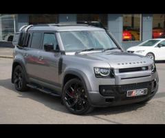 Land Rover Defender 110 Stunning Defender 110 SE SD4 Finished In Eiger Grey Metallic With Ebony Inte - 5