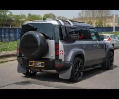 Land Rover Defender 110 Stunning Defender 110 SE SD4 Finished In Eiger Grey Metallic With Ebony Inte - 11