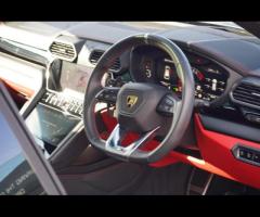 Lamborghini Urus Stunning Urus S Finished In Nero Helene With Nero Ade and Rosso Alala Bicolor Sport - 19