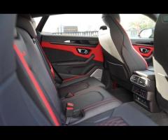Lamborghini Urus Stunning Urus S Finished In Nero Helene With Nero Ade and Rosso Alala Bicolor Sport - 25