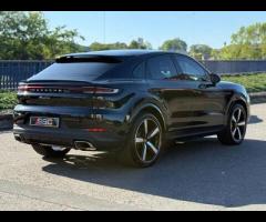 Porsche Cayenne Stunning Facelift Cayenne Coupe Finished In Chromite Black Metallic With Black Leath - 11