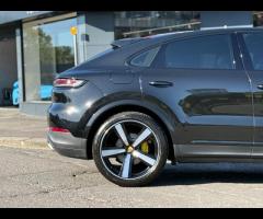 Porsche Cayenne Stunning Facelift Cayenne Coupe Finished In Chromite Black Metallic With Black Leath - 40