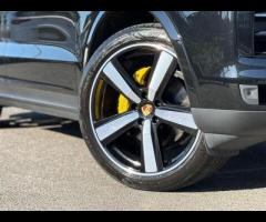 Porsche Cayenne Stunning Facelift Cayenne Coupe Finished In Chromite Black Metallic With Black Leath - 41
