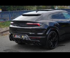 Lamborghini Urus Stunning All New Urus SE Finished Nero Helene Metallic With Nero Ade/Rosso Alala Bi - 43