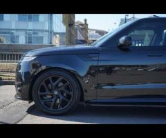 Land Rover Range Rover Sport Stunning Range Rover Sport Dynamic SE Finished In Santorini Black With - 35