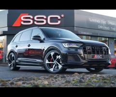 Audi SQ7 Stunning SQ7 V8 Petrol Black Edition Finished In Black Metallic With Crimson Red Diamond Qu