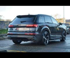 Audi SQ7 Stunning SQ7 V8 Petrol Black Edition Finished In Black Metallic With Crimson Red Diamond Qu - 11