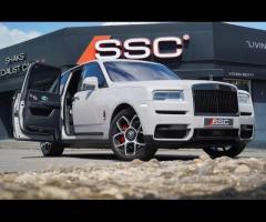 Rolls-Royce Cullinan Stunning Cullinan Black Badge Finished In Tempest Grey With Black Leather. Fant - 4